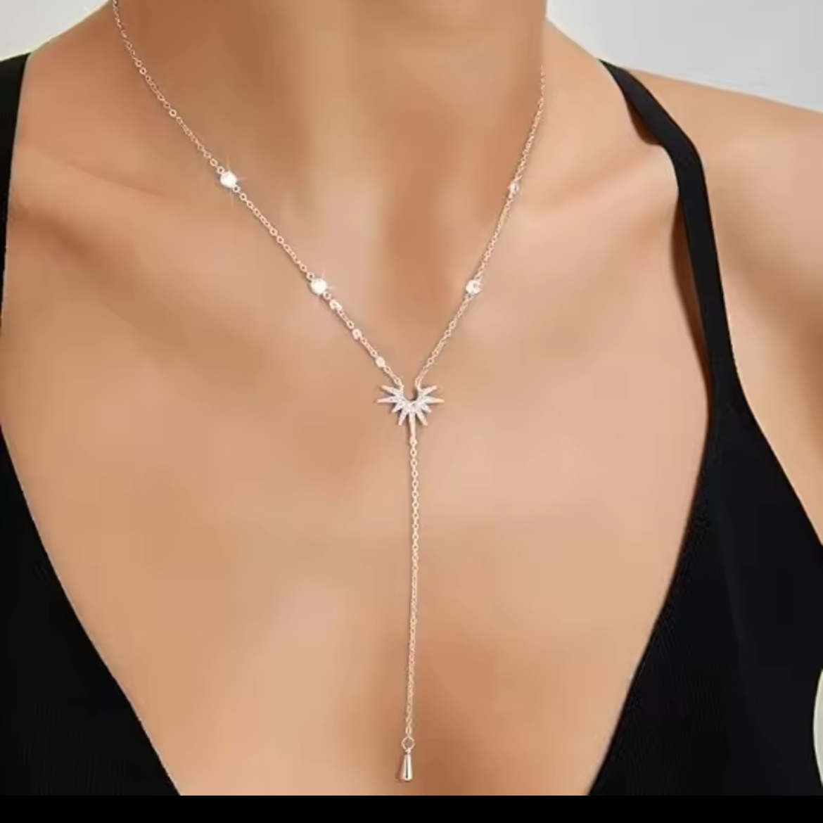 Collier doré soleil