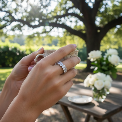 Huitan Pear Cubic Zircon Promise Rings for Women Silver Color Fashion Luxury Wedding Band Accessories Bling Bling Female Jewelry